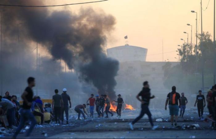 بقرارات إصلاحية.. حكومة العراق تطلب ود المحتجين