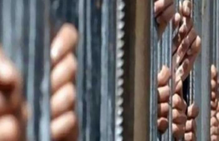 الوفد -الحوادث - حبس عاطلين متهمين بالاتجار في الحشيش ببولاق الدكرور موجز نيوز