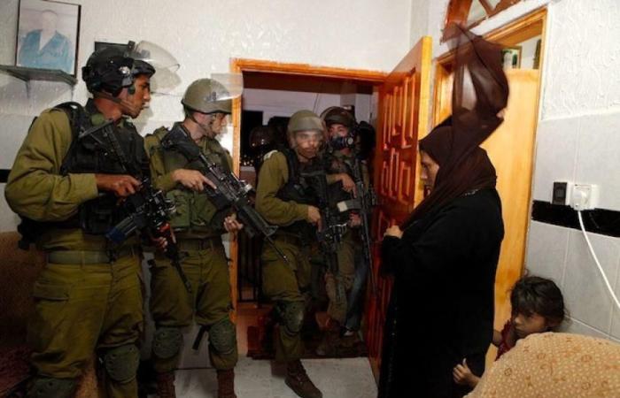 الاحتلال يواصل جرائمه بالضفة والقدس.. اعتقالات وحشية تطارد الفلسطينيين