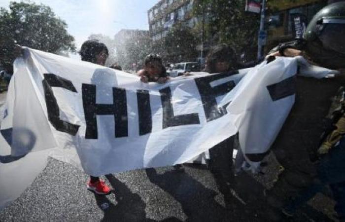 احتجاجات تحولت إلى «حرب» .. ما الذي يحدث في تشيلي؟