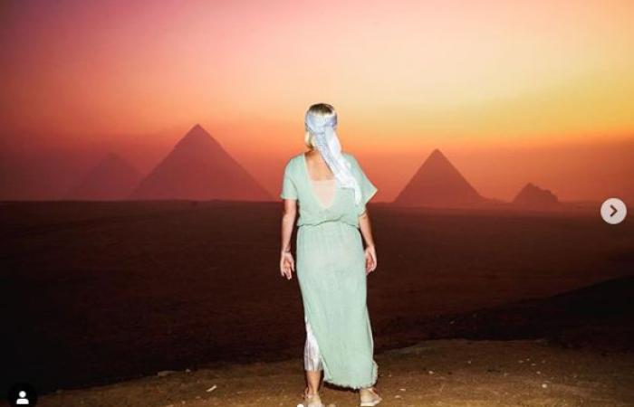 #اليوم السابع - #فن - من قلب الأهرامات.. كاتى بيرى تتغزل فى الحضارة الفرعونية فى عيد ميلادها الـ35