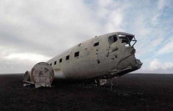 إيسلندا تعثرعلى جثتي رجل وسيدة بجانب طائرة تحطمت عام 1973