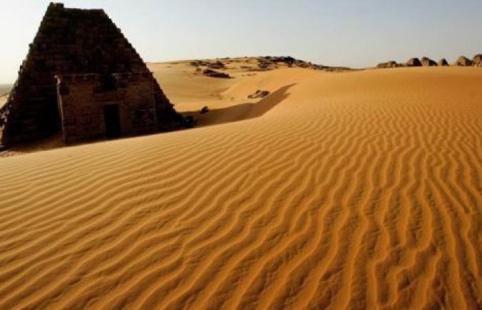 الخرطوم.. إنقاذ 107 مهاجرًًا غير نظامي من الموت في الصحراء