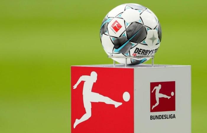 مسؤولو الكرة بألمانيا يرجحون استئناف منافسات البوندسليجا في التاسع من مايو