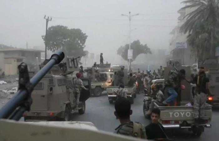 الجيش اليمني والمجلس الانتقالي.. ما قصة المعارك الأخيرة في الجنوب؟