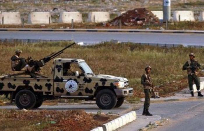 «قوات حفتر» تعلن إعادة تمركزها خارج طرابلس.. وتؤكد: المعركة لم تنته
