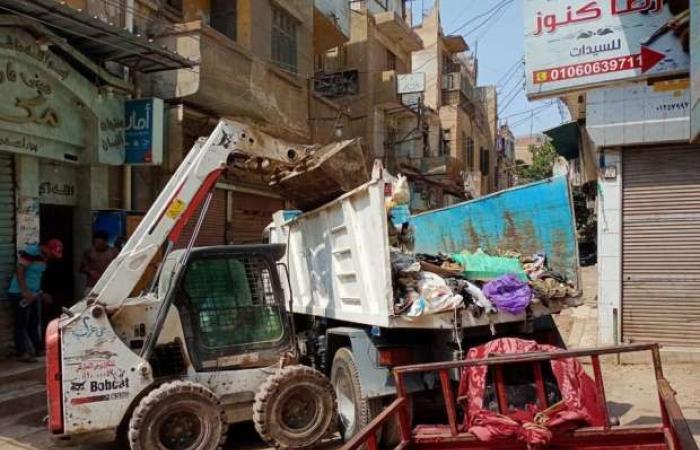 اخبار السياسه رفع 600 طن من تراكمات القمامة بحي غرب المنصورة