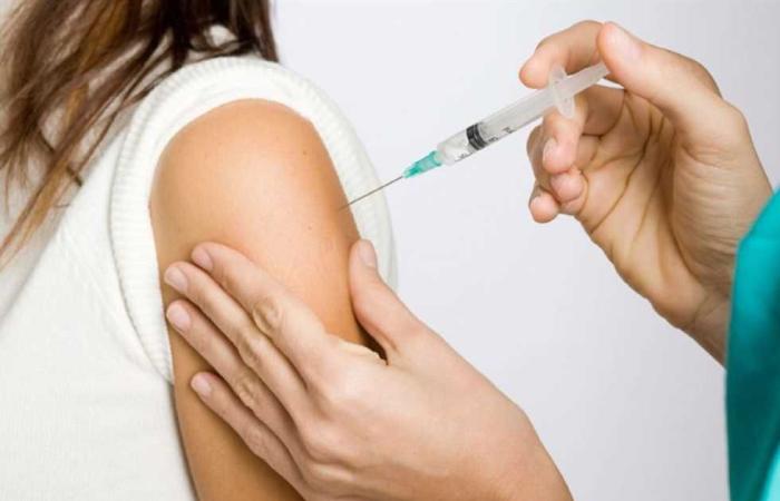 المصري اليوم - اخبار مصر- توفير 2.5 مليون جرعة للقاح «الإنفلونزا الموسمية» خلال أسبوعين موجز نيوز