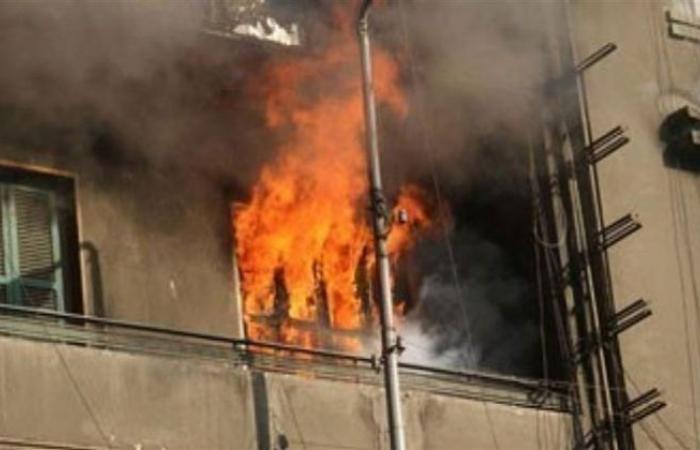 الوفد -الحوادث - إخماد حريق بغرفة تخزين أعلى سطح مصنع للملابس بالعبور موجز نيوز