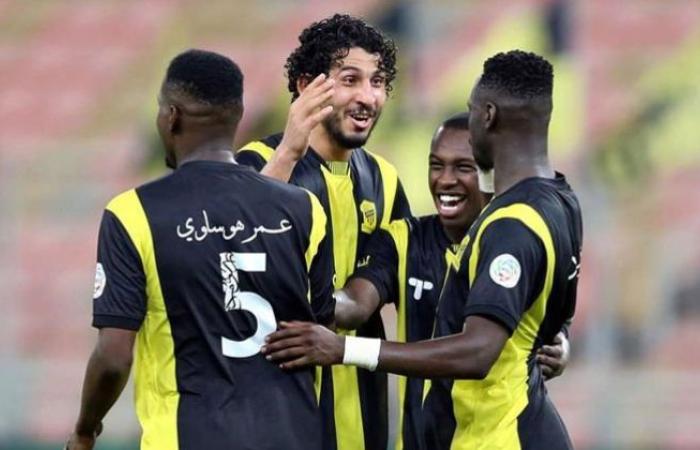 الوفد رياضة - أحمد حجازي يغادر جدة للانضمام لمعسكر المنتخب المصري موجز نيوز