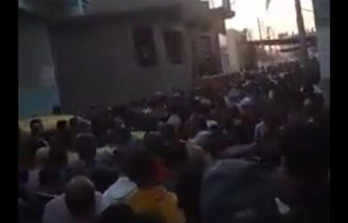 #المصري اليوم -#حوادث - الآلاف يشيعون جنازة «الطفلة جنى»: قتلها جارها وأحرق جثتها لسرقة «حلق» (صور) موجز نيوز