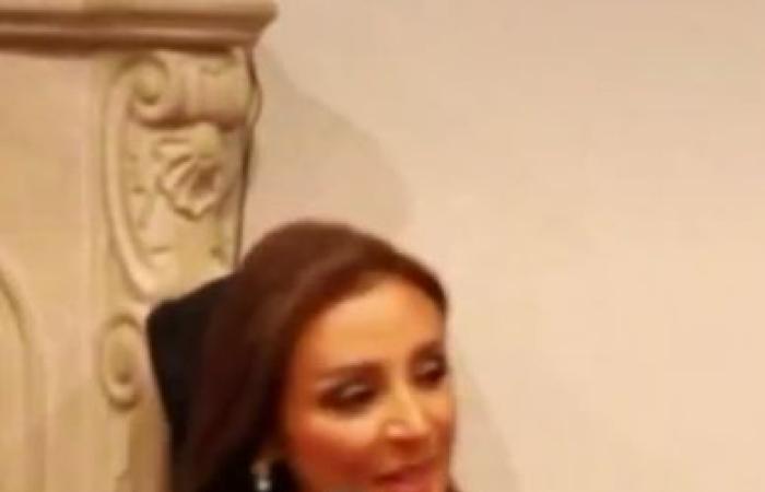 #اليوم السابع - #فن - أنغام ملكة الإحساس تتألق فى غناء أما براوة "لايف".. فيديو