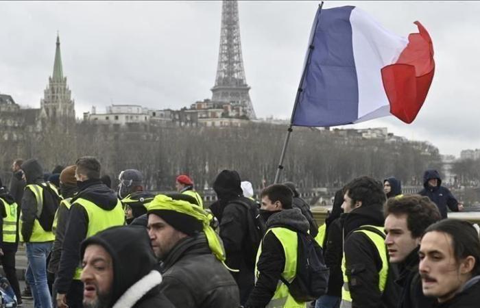 قانون الأمن الشامل يشعل فرنسا.. كر وفر واشتباكات