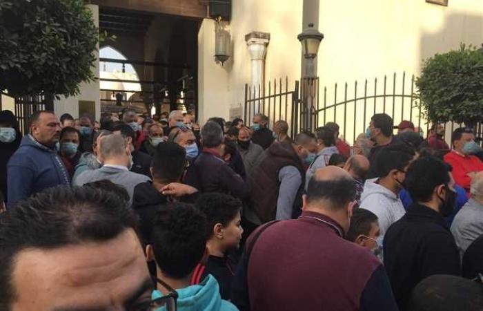 المصري اليوم - اخبار مصر- 3 مشاهد في جنازة والدة حسن الرداد: «انهار أثناء تشييع الجثمان» موجز نيوز
