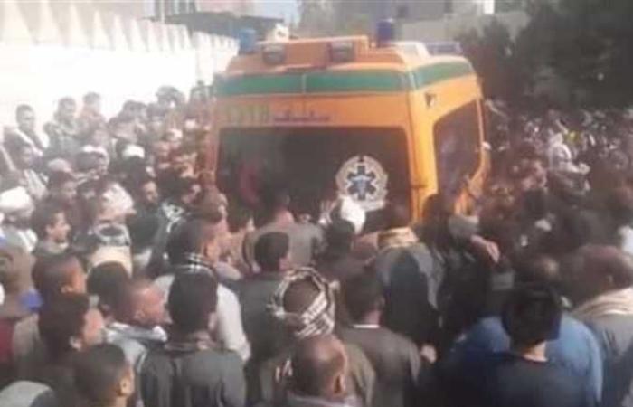 المصري اليوم - اخبار مصر- الآلاف يشيعون جثمان شهيد سيناء في مسقط رأسه بسوهاج (صور) موجز نيوز