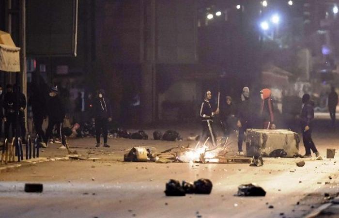فيديو| ف. تايمز: احتجاجات تونس لن تكون الأخيرة.. و600 معتقل