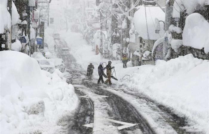 #المصري اليوم -#اخبار العالم - اليابان: مصرع 60 شخصًا خلال محاولات تنظيف بيوتهم من الثلوج موجز نيوز