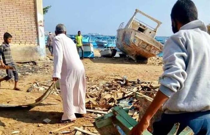 المصري اليوم - اخبار مصر- حملة لحماية البيئة البحرية والشواطئ من المخلفات بسفاجا (صور) موجز نيوز