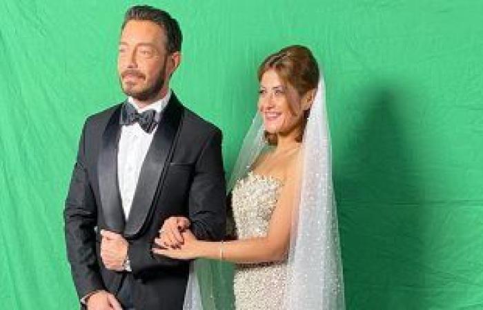 #اليوم السابع - #فن - هيدى كرم بفستان الزفاف مع أحمد زاهر من كواليس مسلسل لؤلؤ.. صور
