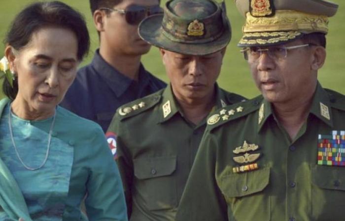 انقلاب بورما.. هل غادر الجيش السلطة كي ينقلب عليها؟