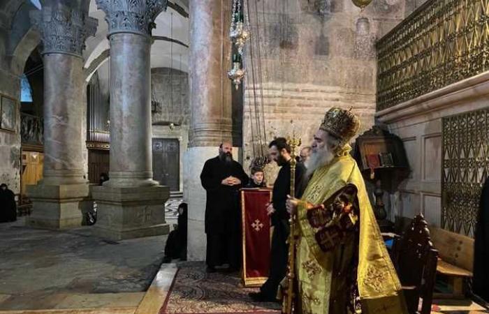 #المصري اليوم -#اخبار العالم - مطران القدس يترأس قداس إلهي لأجل شفاء مصابي كورونا (صور) موجز نيوز