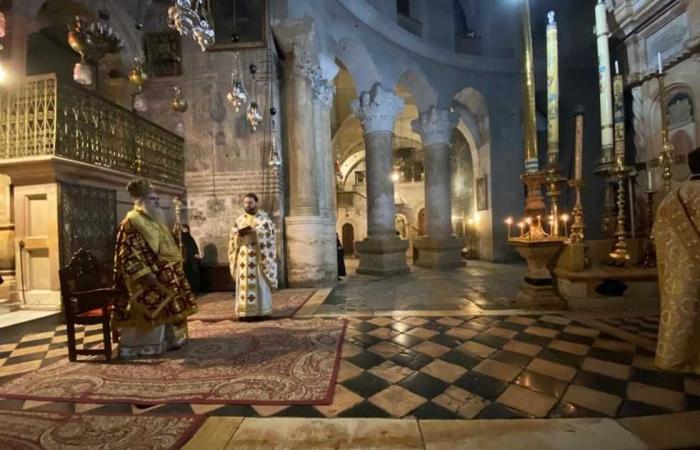 #المصري اليوم -#اخبار العالم - مطران القدس يترأس قداس إلهي لأجل شفاء مصابي كورونا (صور) موجز نيوز