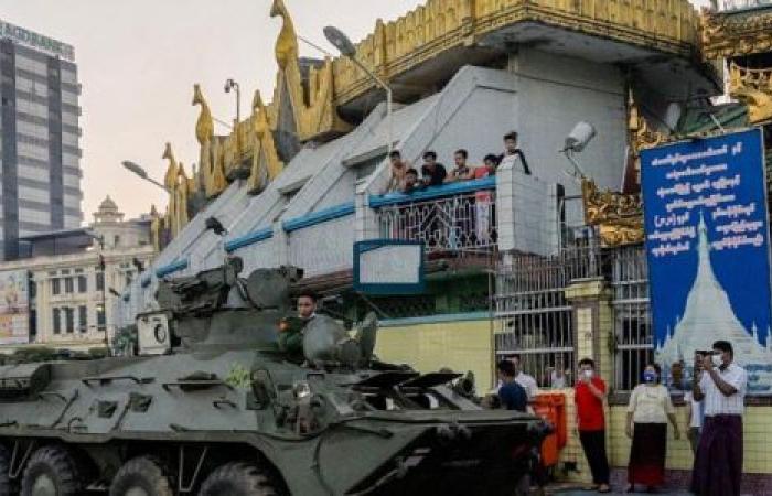 انقلاب ميانمار.. توعد أممي بمحاسبة «المجلس العسكري» وانقطاع تام للإنترنت