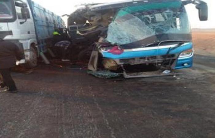 الوفد -الحوادث - إصابة 5 أشخاص في تصادم أتوبيس وسيارة نقل بطريق سفاجا - الغردقة موجز نيوز