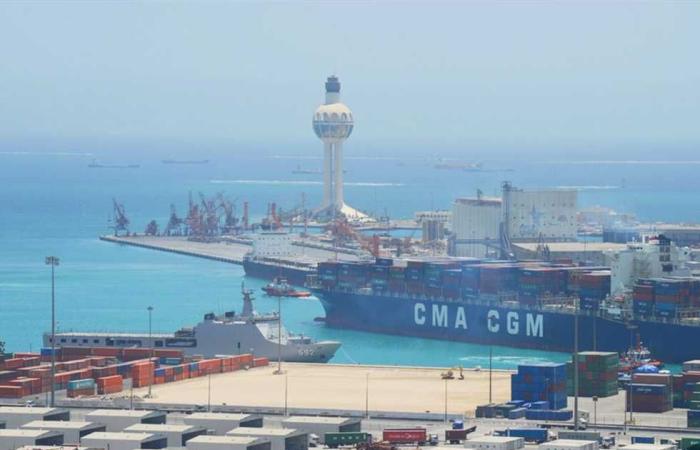 #المصري اليوم -#اخبار العالم - ميناء جدة السعودي يعلن استئناف الملاحة بعد تراجع سرعة الرياح موجز نيوز