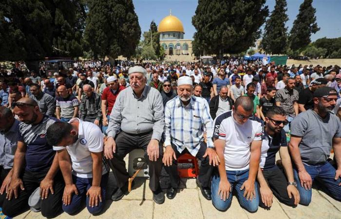 #المصري اليوم -#اخبار العالم - 60 ألفا يؤدون صلاة الجمعة الثانية من رمضان في المسجد الأقصى‭ ‬بالقدس موجز نيوز