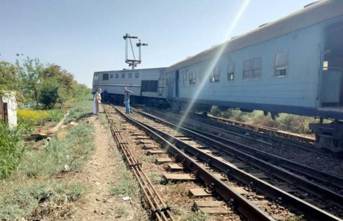 المصري اليوم - اخبار مصر- السكة الحديد تدفع بونش لرفع جرار قطار دمياط موجز نيوز