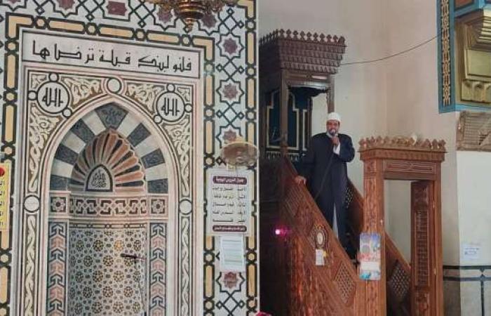 اخبار السياسه رئيس مدينة رأس سدر يؤدي صلاة عيد الفطر بالمجمع الإسلامي